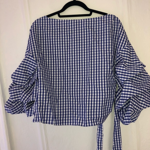 NWOT puff sleeve gingham wrap top, medium - Picture 5 of 7